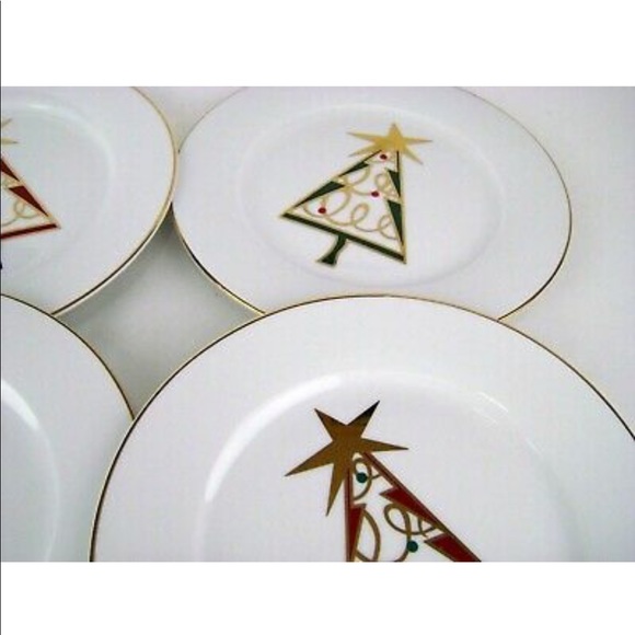 2 Pier 1 Christmas Trees Salad Dessert Plates Green Red Trees Green Dots EUC 8/"